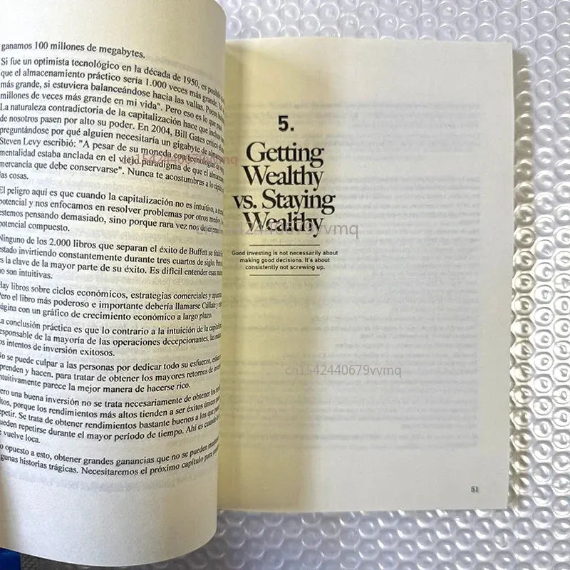 The Psychology of Money: Timeless Lessons on Wealth, Greed, and Happiness Finance Books for Adult (Spanish Language) Mysterious