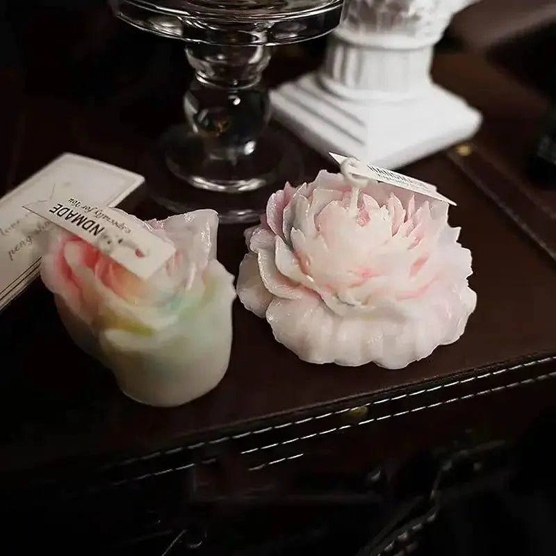 Low Temperature Candles Glow in The Dark White Peony Flower Shaped Luminous Candles Adult Heat Body Safe Drip Candles Wax Play Mysterious