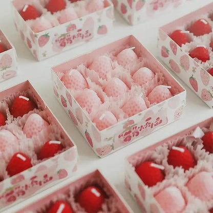 4/6/9PCS Strawberry Shaped Scented Candles Gift Box Handmade Realistic Fruit Scented Aromatherapy Mini Candles Home Decor Gifts Mysterious