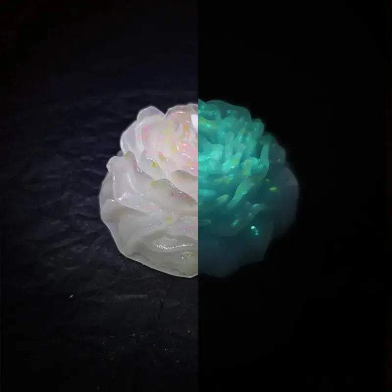 Low Temperature Candles Glow in The Dark White Peony Flower Shaped Luminous Candles Adult Heat Body Safe Drip Candles Wax Play Mysterious